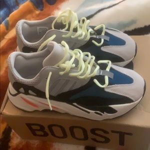 Yeezy 700 Wave Runner